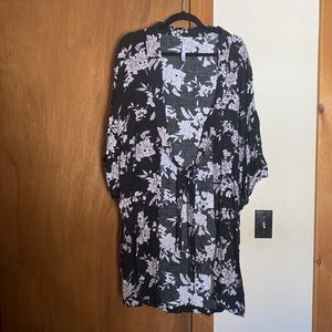 Never been worn, Floral, One size, Spiritual Gangster robe/kimono